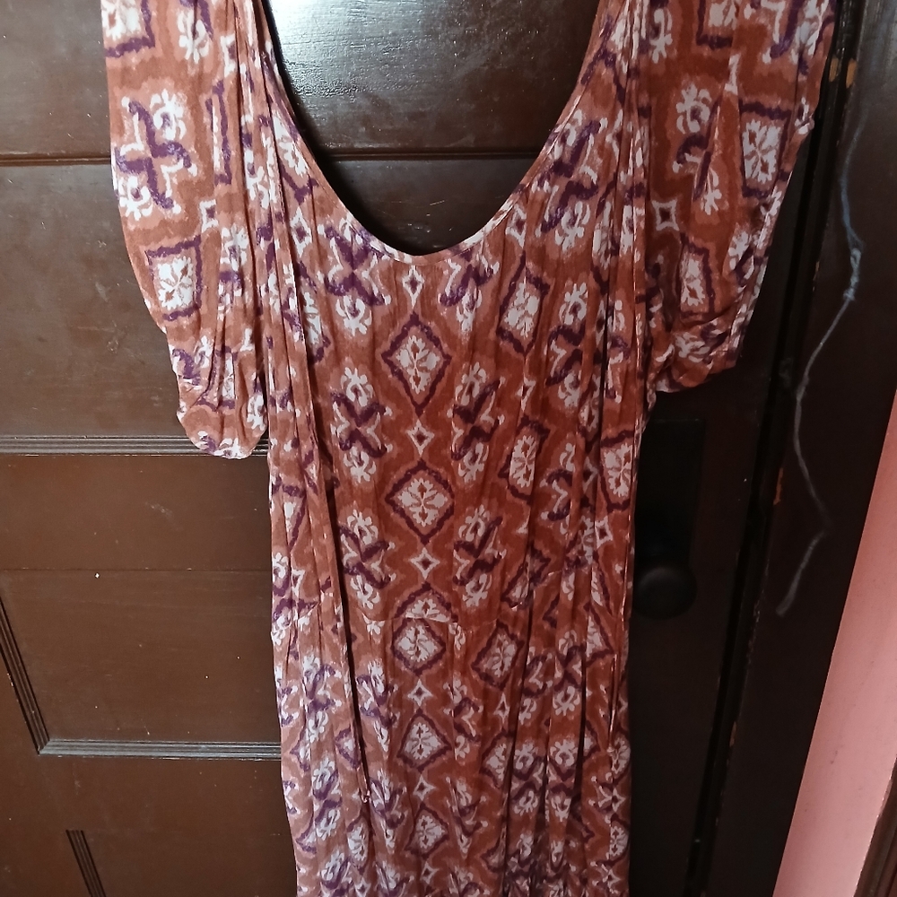 Knox Rose Brown and White Maxi Dress - Picture 7 of 12